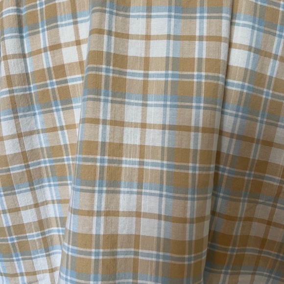 Patagonia short sleeve button down - Picture 2 of 4